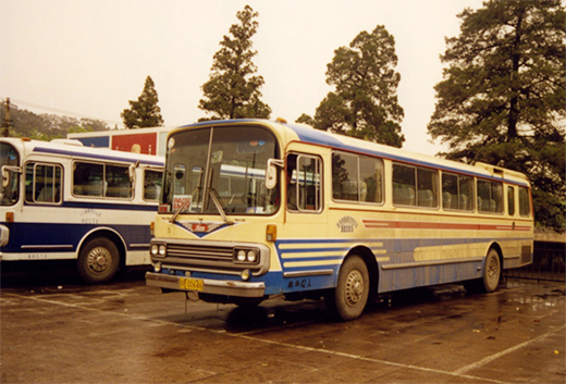 Tour-Coach